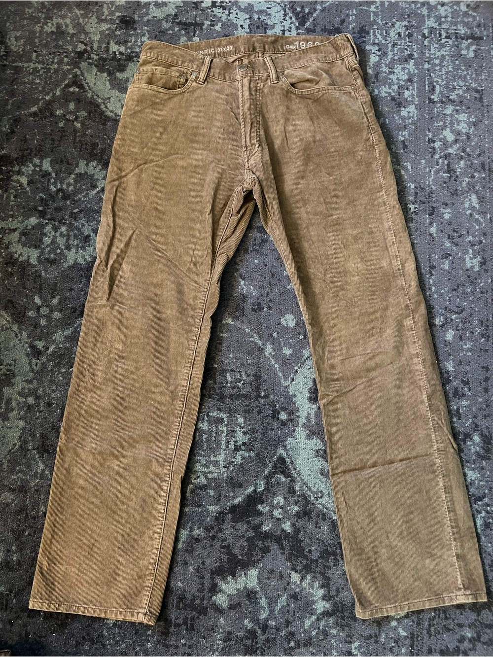 GAP Men's Corduroy Pants in Olive-Brown